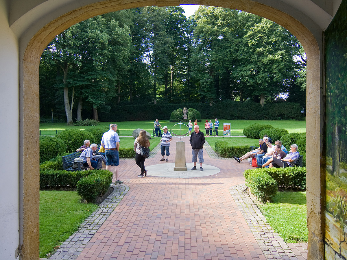 Blick aus dem Haupteingang des Marstall Clemenswerth